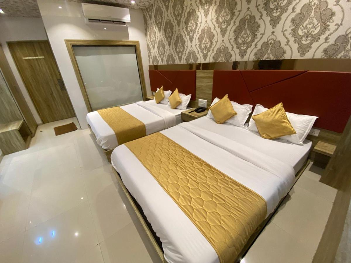 Hotel Bkc Crown - Near Trade Centre, Visa Consulate Мумбай Екстериор снимка