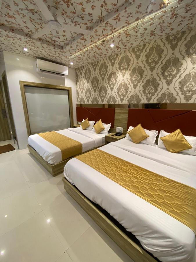Hotel Bkc Crown - Near Trade Centre, Visa Consulate Мумбай Екстериор снимка