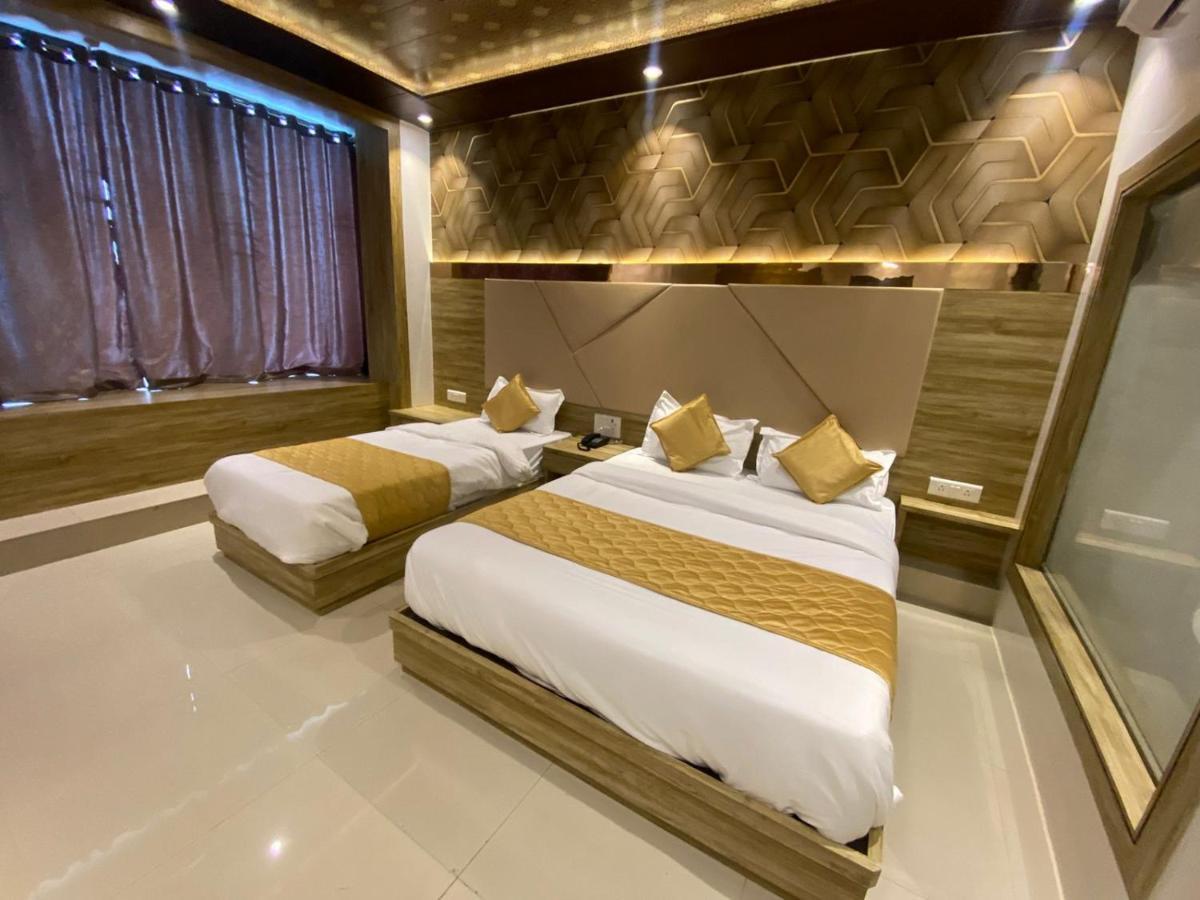 Hotel Bkc Crown - Near Trade Centre, Visa Consulate Мумбай Екстериор снимка