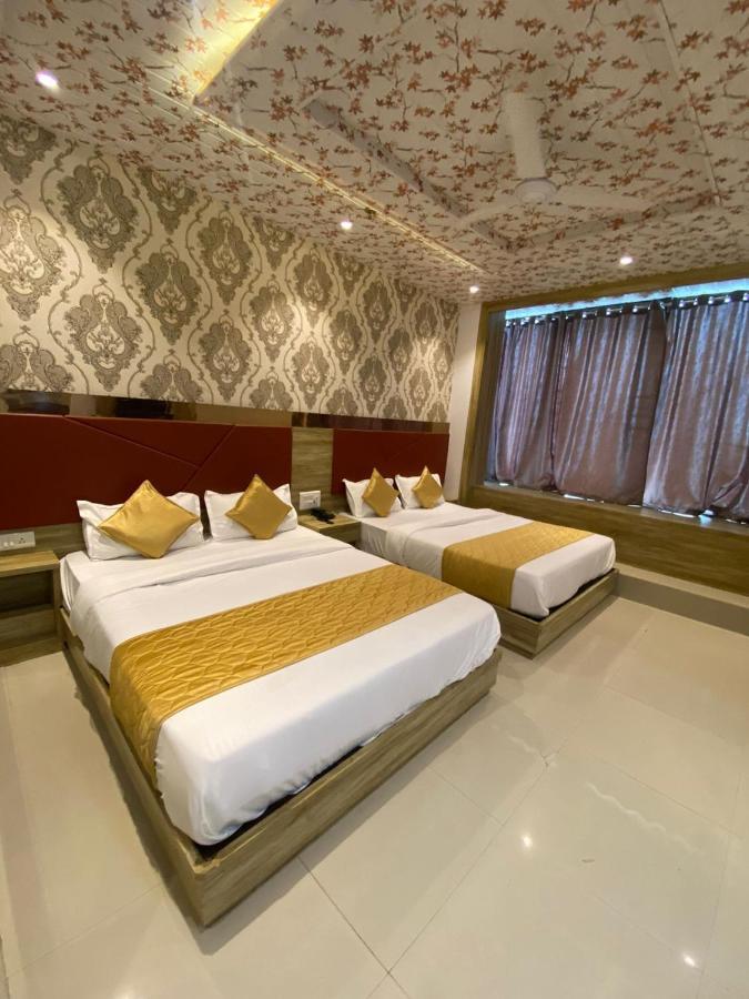 Hotel Bkc Crown - Near Trade Centre, Visa Consulate Мумбай Екстериор снимка